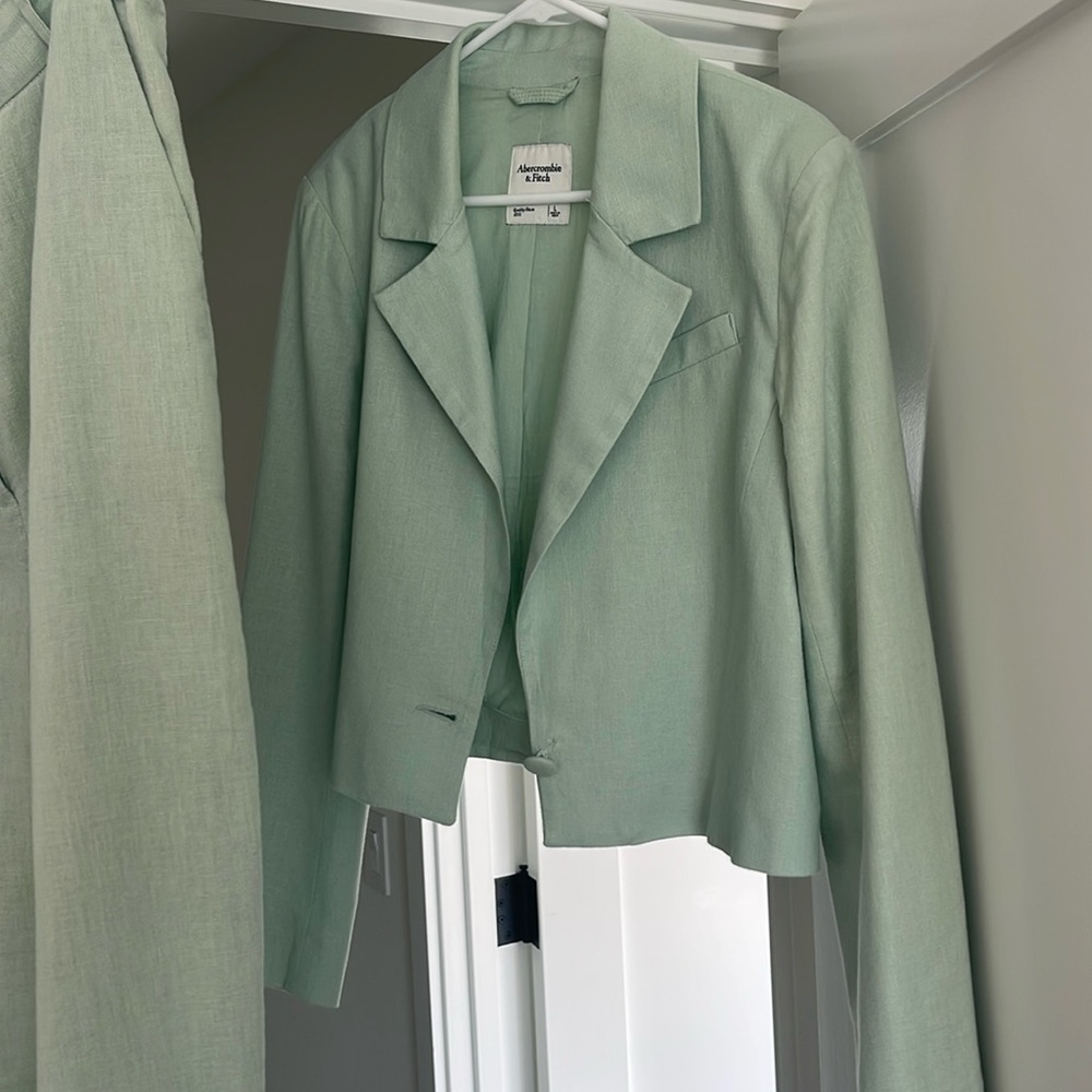 Light green linen, Abercrombie, and Fitch pants and jacket